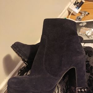 Karl Lagerfeld Paris boots "Lenore"